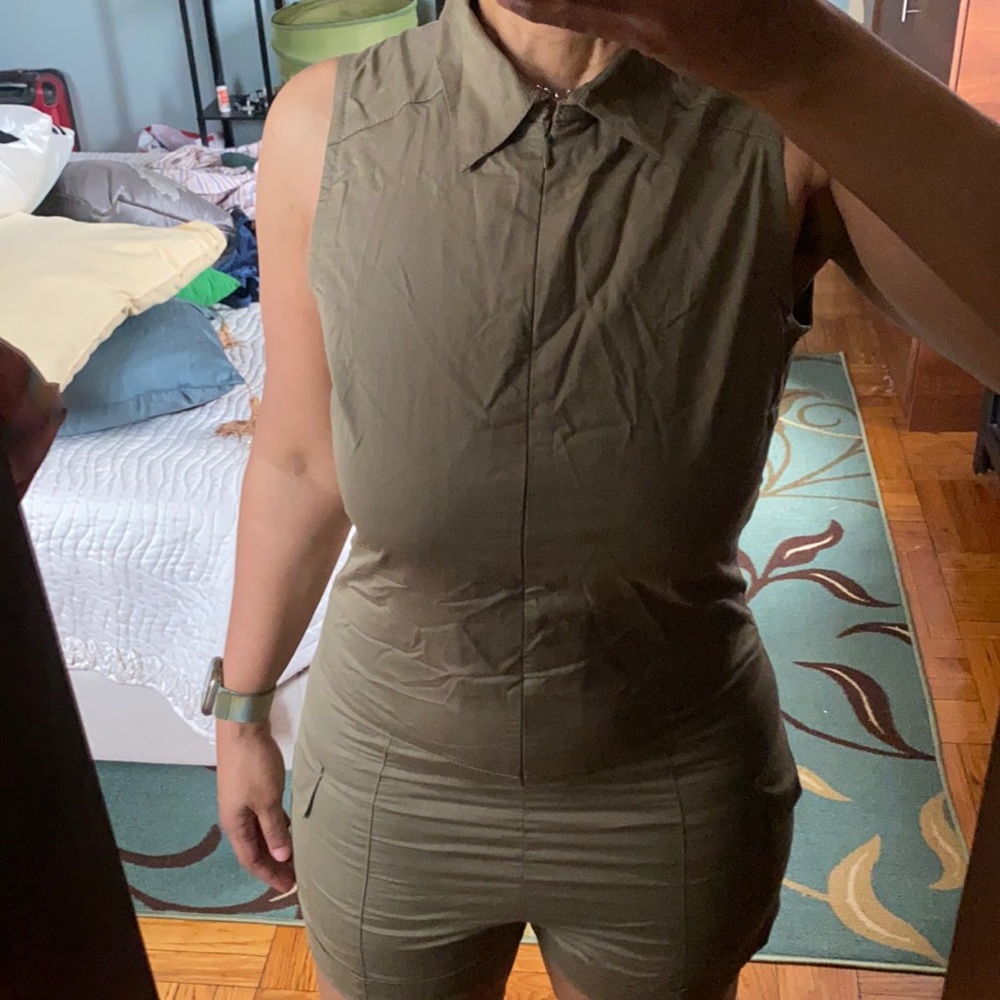 Sisley khaki green romper shorts